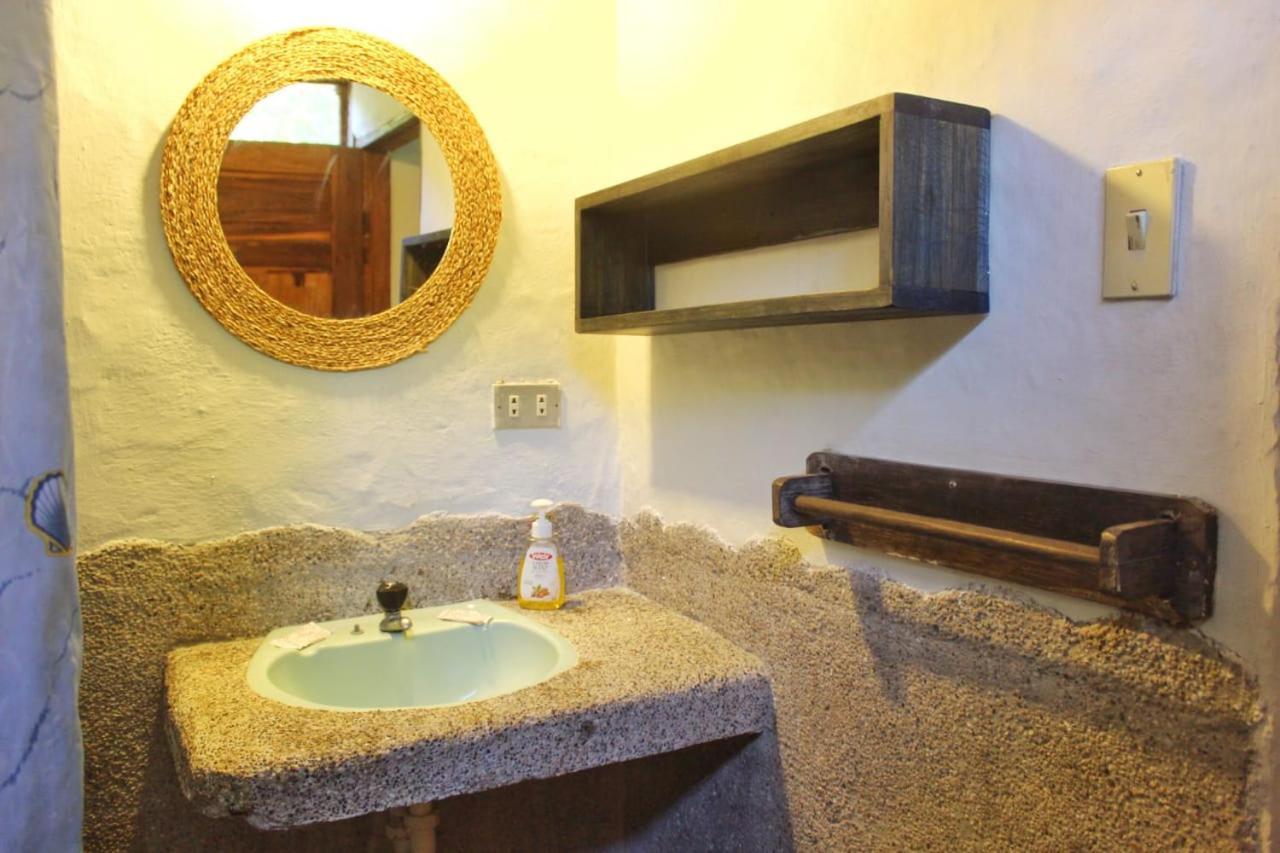 Las Cabanas De La Iguana อายัมเป ภายนอก รูปภาพ